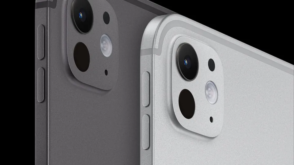 The back of two iPad Pro models with M5, one in space black and one in silver, showing the camera