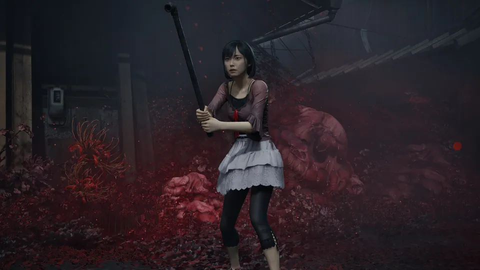 Hinako, in the Crimson Butterfly costume, raises a metal pipe among red spider lilies on a foggy street in Silent Hill f