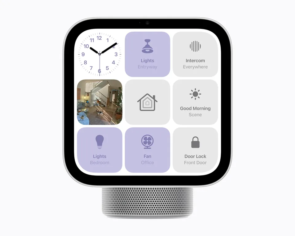 HomeView showing a grid of home controls for lights, a fan and a door lock