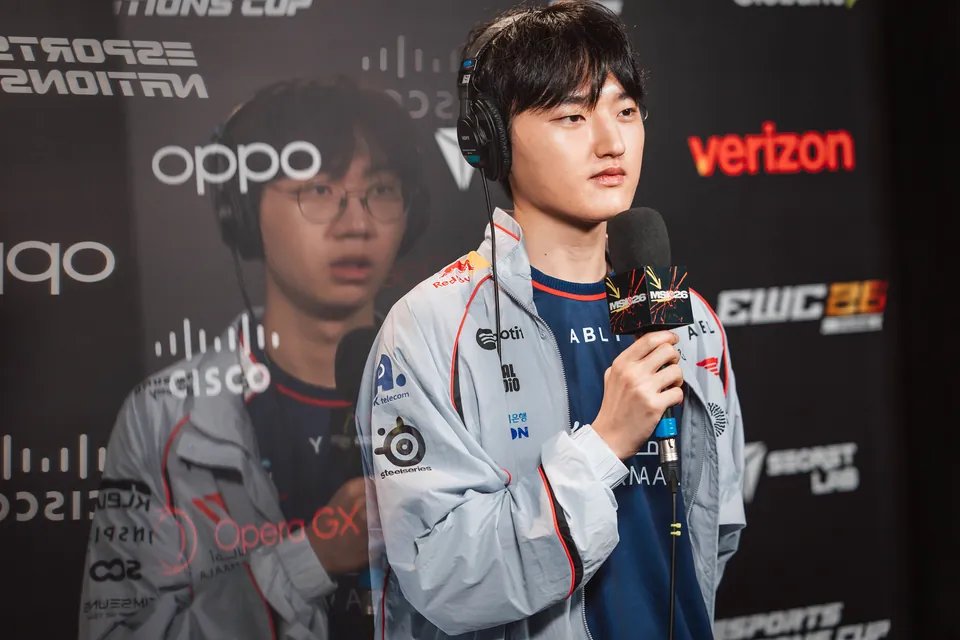 Peyz of T1 holds a microphone at the MSI 2026 Asset Day in Daejeon, South Korea